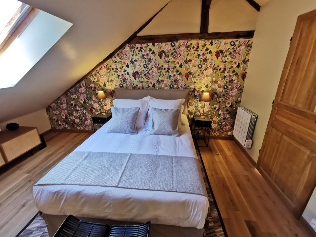 Maison D'Hotes Les Jardins Saint Eloi Le Lonzac Екстер'єр фото