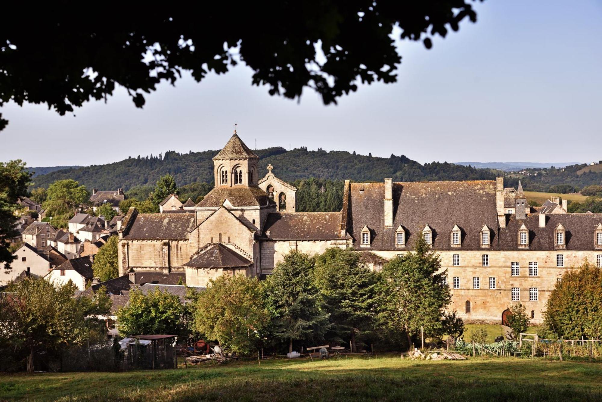 Maison D'Hotes Les Jardins Saint Eloi Le Lonzac Екстер'єр фото